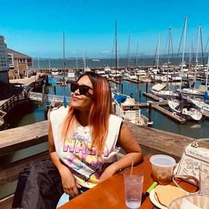 Meet your Posher, Aylin